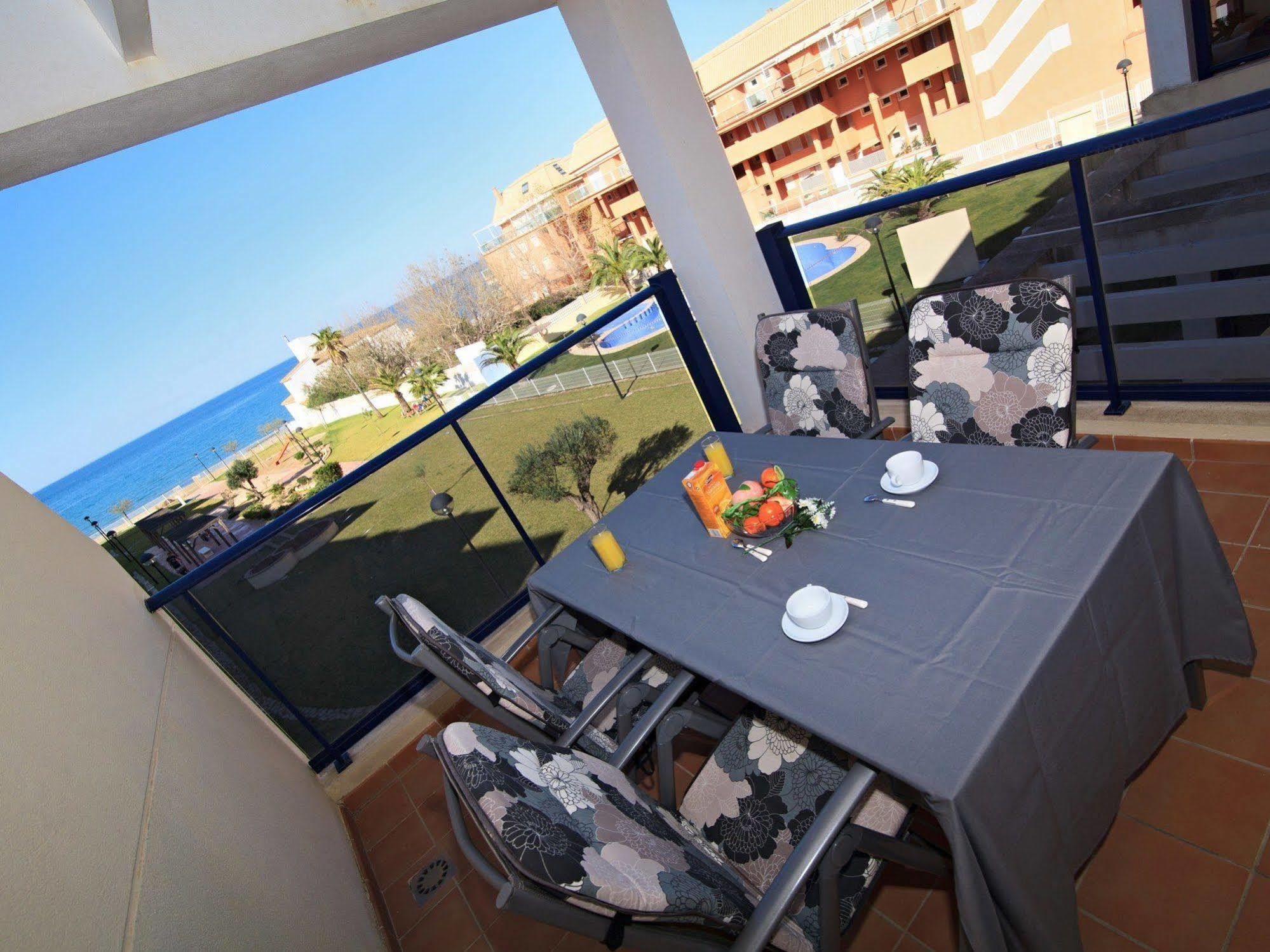 Apartamentos Almadraba Vyb Denia Exteriör bild